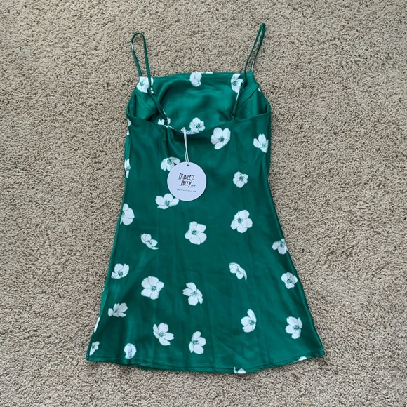 ✨NWT PRINCESS POLLY ULTRA MINI DRESS✨ - Picture 11 of 11